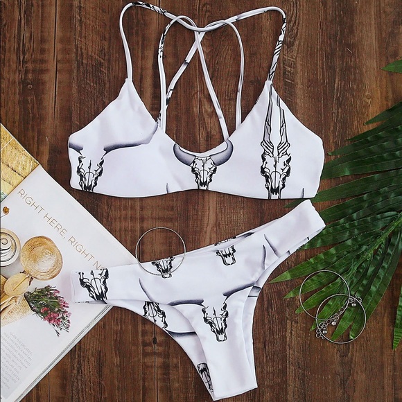 Other - 💥NEW Arrival💥 Bull print Strappy Back Bikini Set